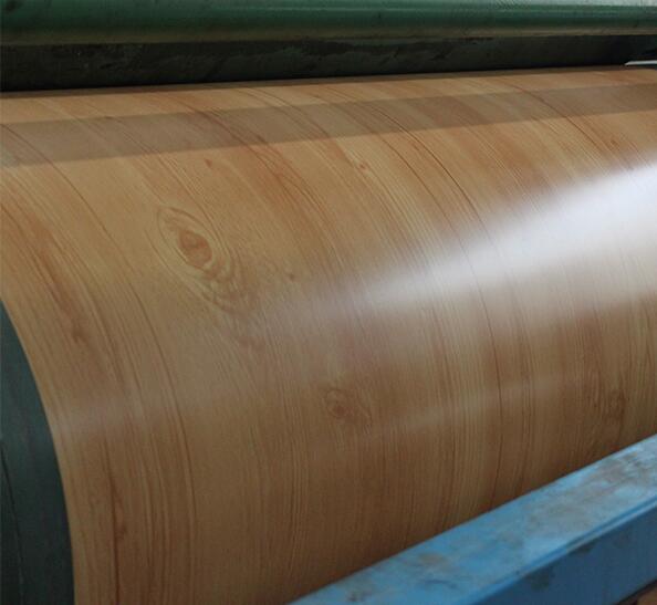 Bobina de PPGI pintada en madera para panel de decoración de piel de puerta