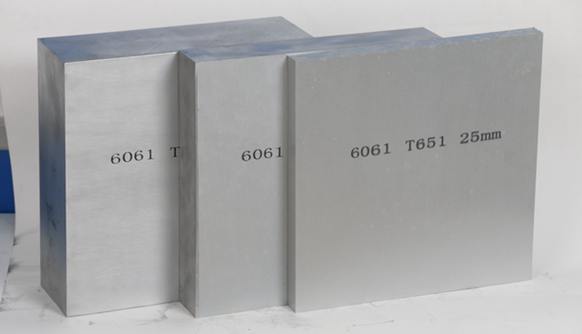 Hoja de aluminio 6061 con punzonado de soldadura de desenrollado de flexión